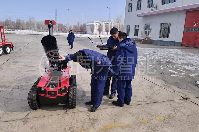 新疆新业能源防爆机器人交付培训